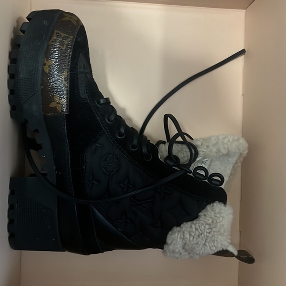 LV desert boots for sale. Worn only a few times. In excellent condition w box - Picture 3 of 5